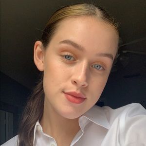 Meet your Posher, Jenna